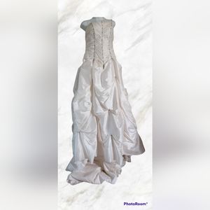 New ivory wedding dress